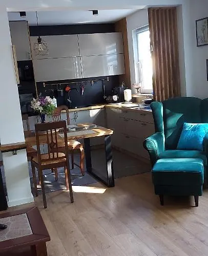 Apartament Z Prywatnym Parkingiem